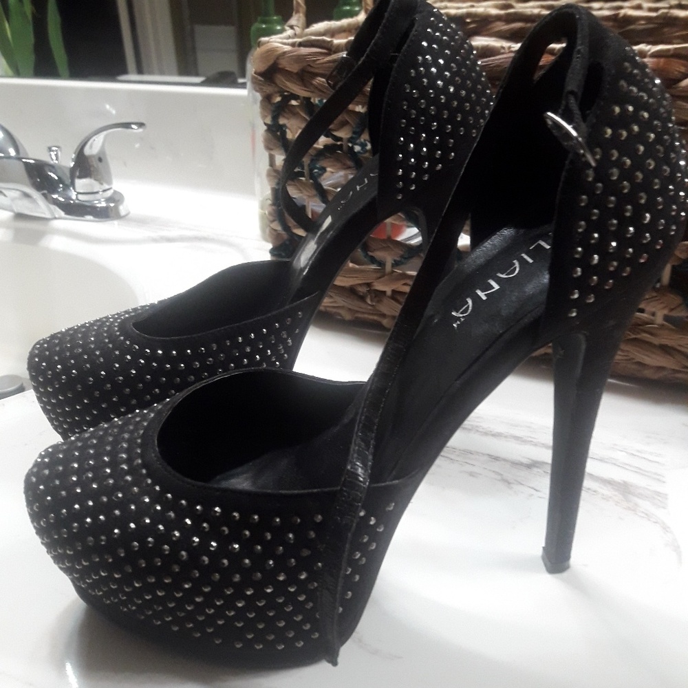 Beatiful shoes - Picture 3 of 4